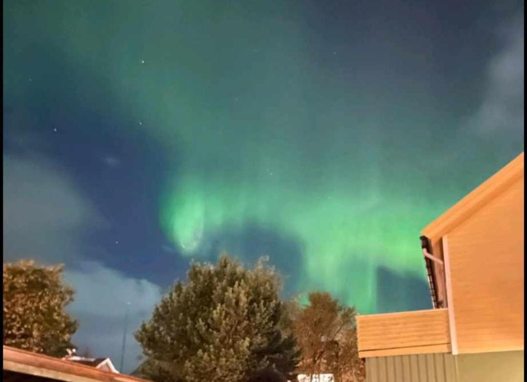 Kule Gule Huset Lejlighed Svolvær Eksteriør billede