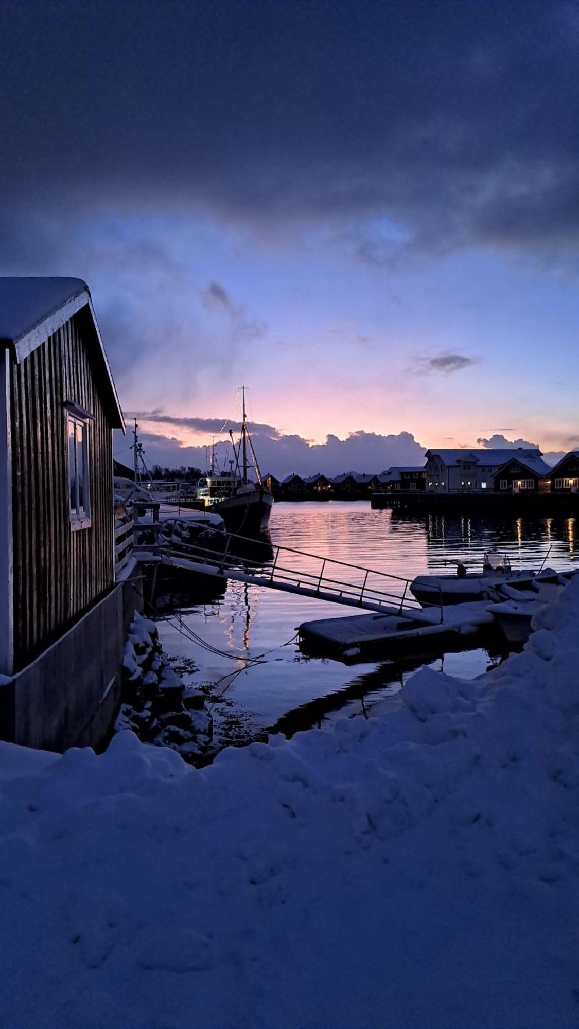 Kule Gule Huset Lejlighed Svolvær Eksteriør billede